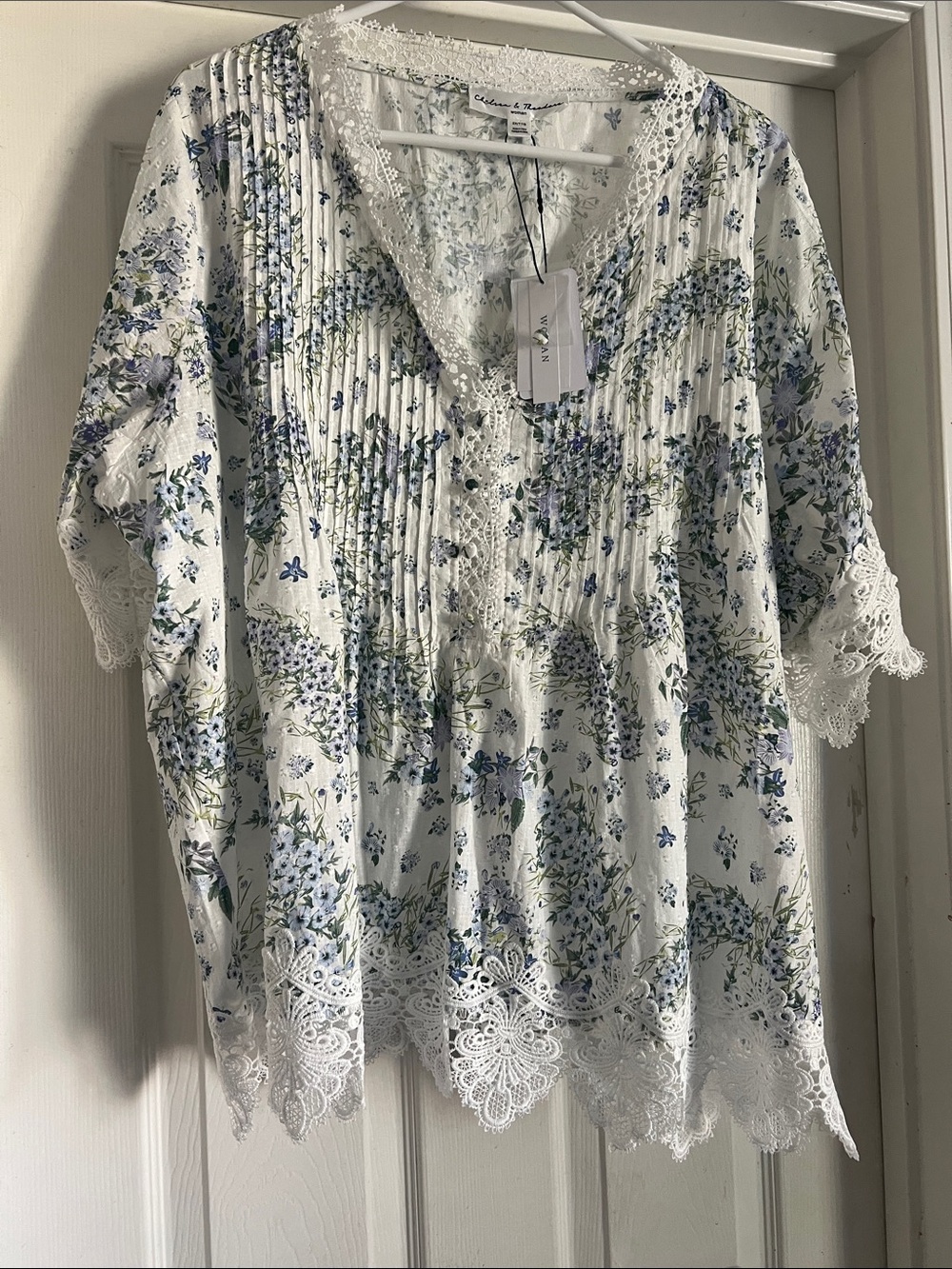 Chelsea & Theodore White Floral Lace-Trim V-Neck Blouse